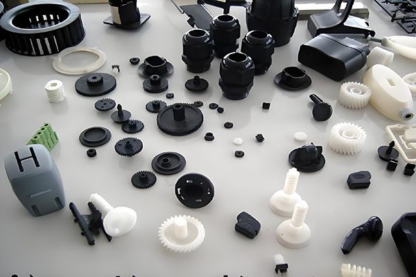Material Selection in Manufacturing: Performance & Cost Analysis