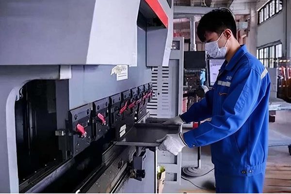 Sheet metal grain direction bending