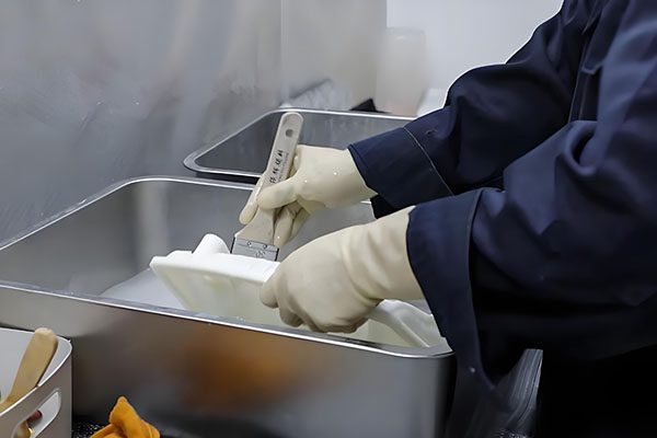 SLA Printing Parts Surface Finishing: Painting, Dyeing & Plating