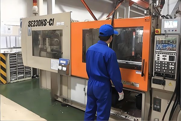 Injection molding process control panel