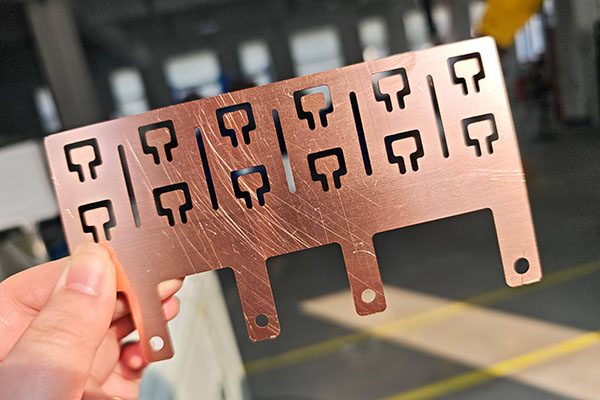 Laser cutting thin sheet metal
